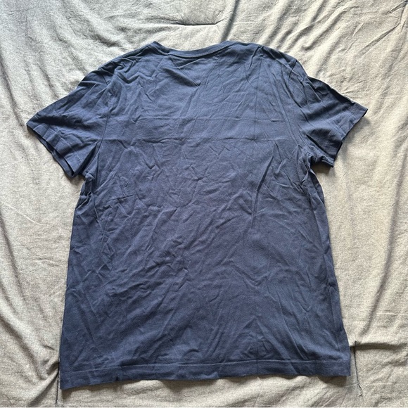 Vintage Tommy Hilfiger Men's Medium Navy Short Sleeve T-shirt - Picture 3 of 7